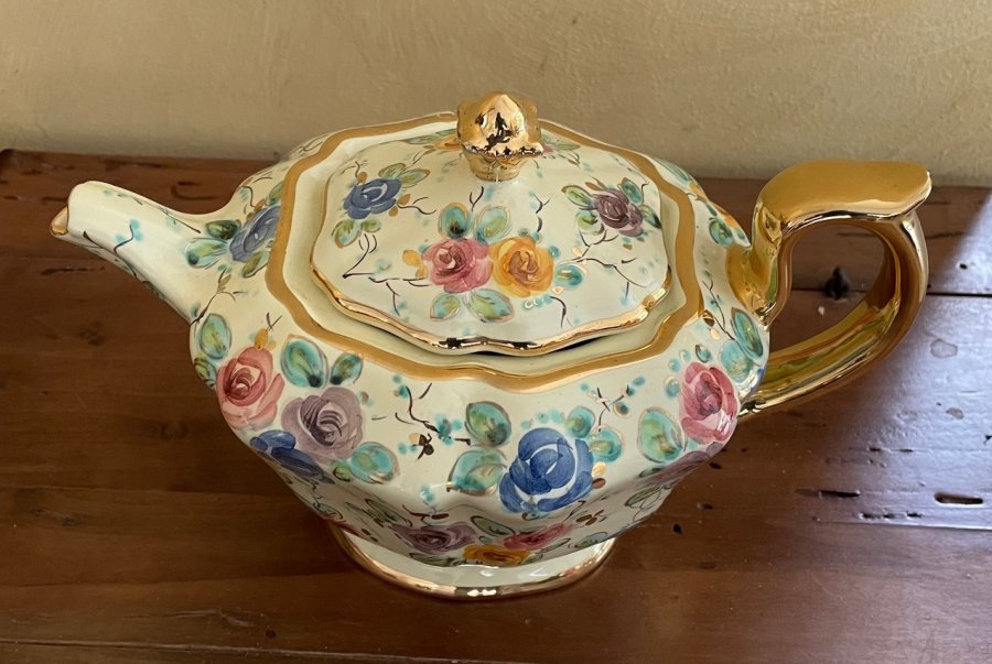 Vintage 1960s Deruta Hand-Painted Ceramic Tea Set